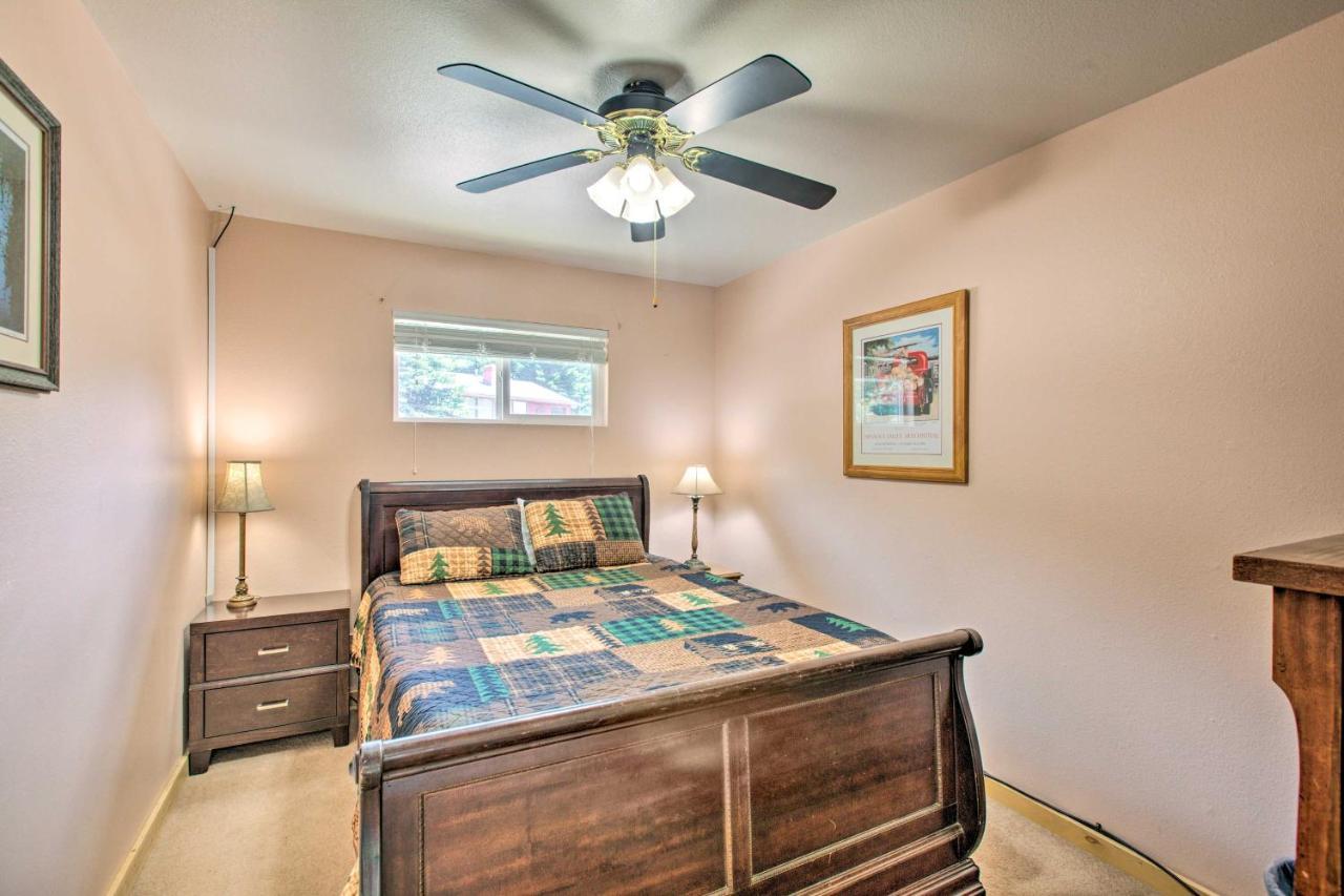 Red River Ski Condo on Main St - Mtn View! Exterior foto