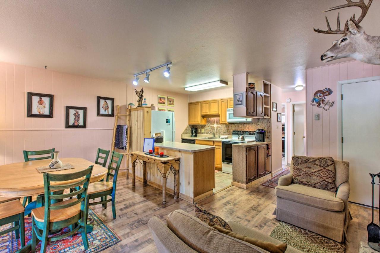 Red River Ski Condo on Main St - Mtn View! Exterior foto